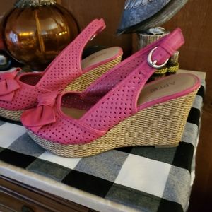 Dark pink Apt.9 platform sandals size 8.5